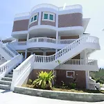 Lingganay Boracay Hotel Resort