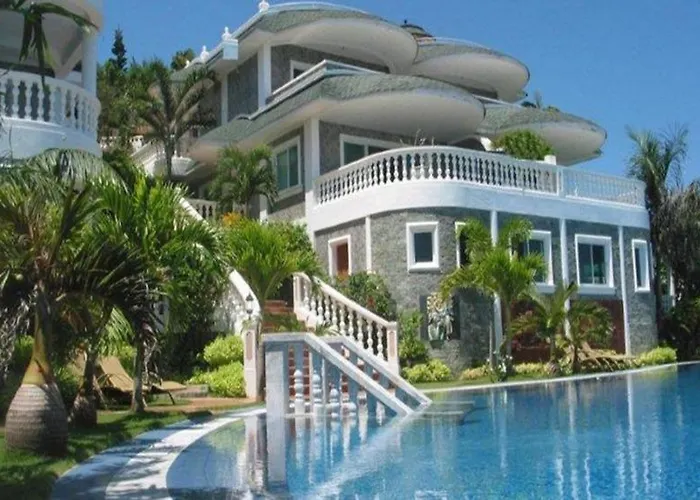 Lingganay Boracay Hotel Resort