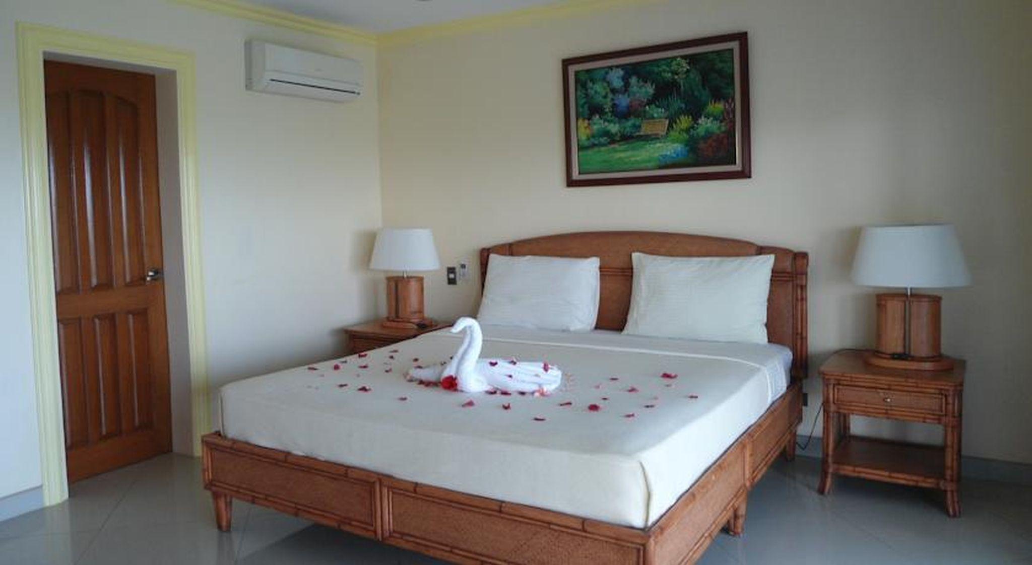 Lingganay Boracay Resort 4*